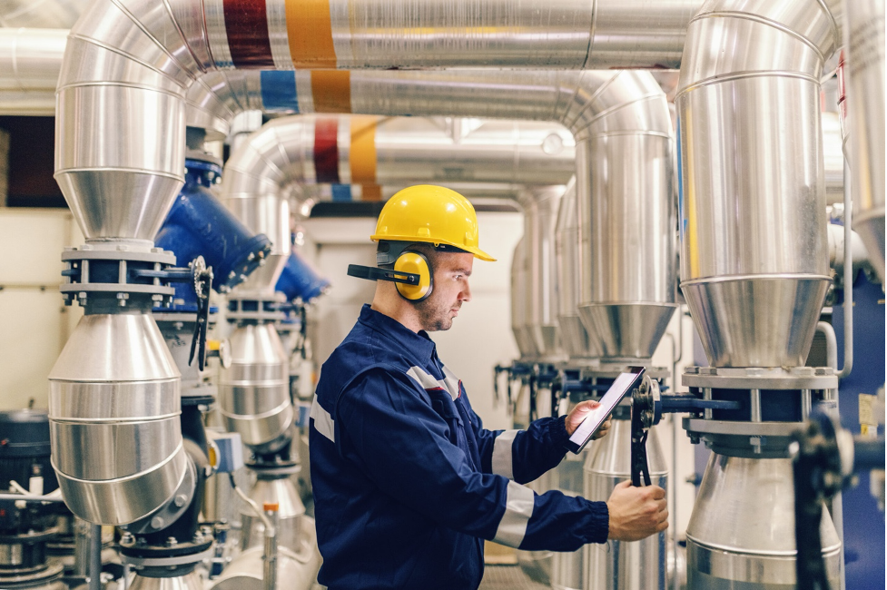 6 Common Manufacturing Facility Hazards & Effective Solutions